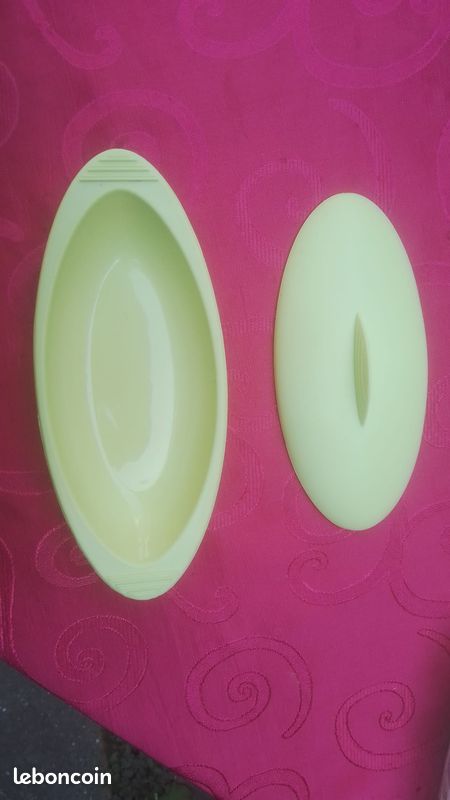Récipient NEUF ovale avec couvercle (image 2)