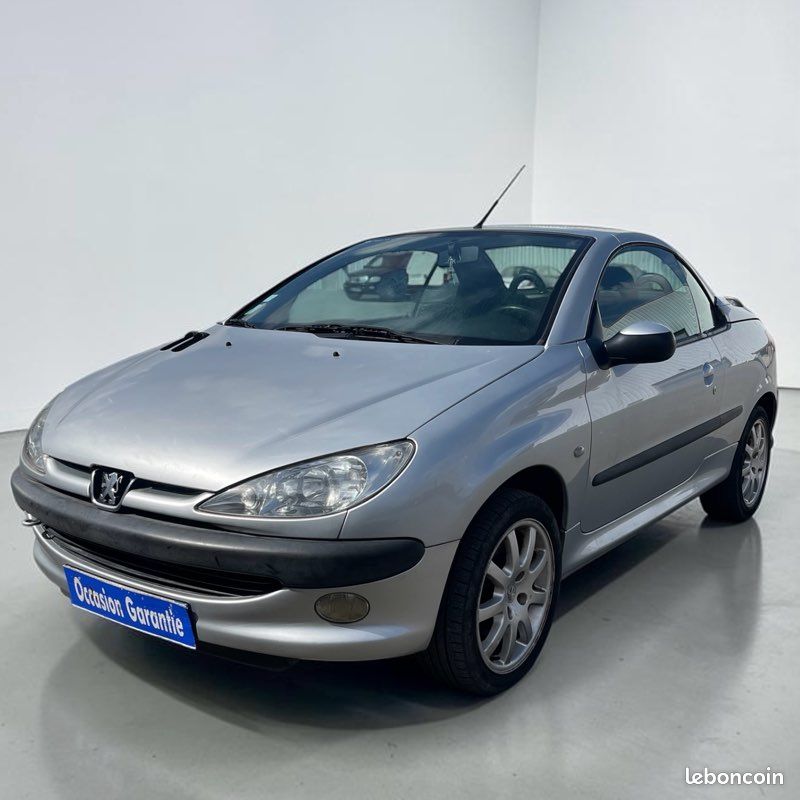 Peugeot 206 cc 1.6i 110cv / Embrayage neuf / Réviser / Garantie / kit distribution ok / Ct ok / (image 1)