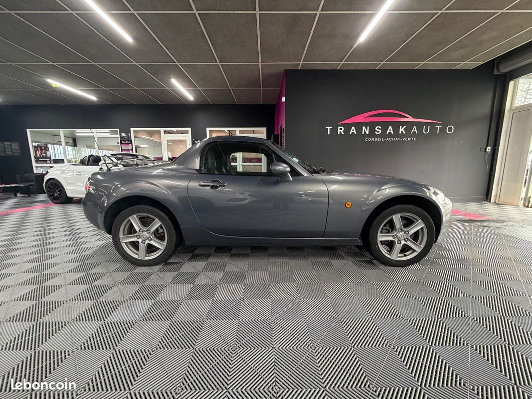 MAZDA MX-5 MX5 1.8L Elegance Cuir TOIT RIGIDE RETRACTABLE (image 6)
