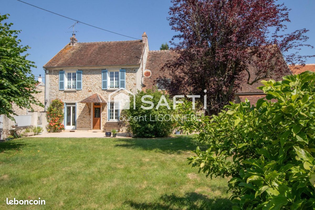 Maison 6 pièces 144 m² · à Bernay-Vilbert · 144 m² · 349 000 €