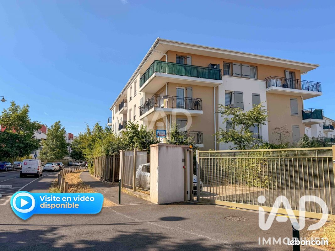 Appartement 3 pièces 60 m² · à Corbeil-Essonnes · 60 m² · 150 000 €