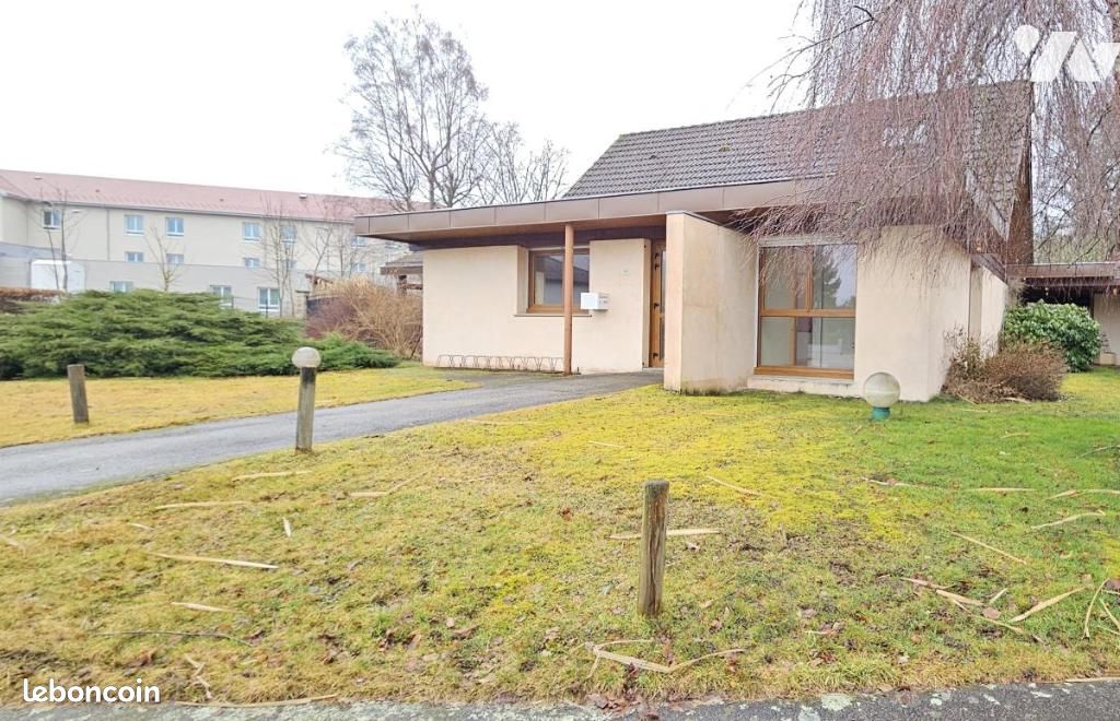 Immeuble 167 m² · à Granges-Aumontzey · 167 m² · 136 000 €