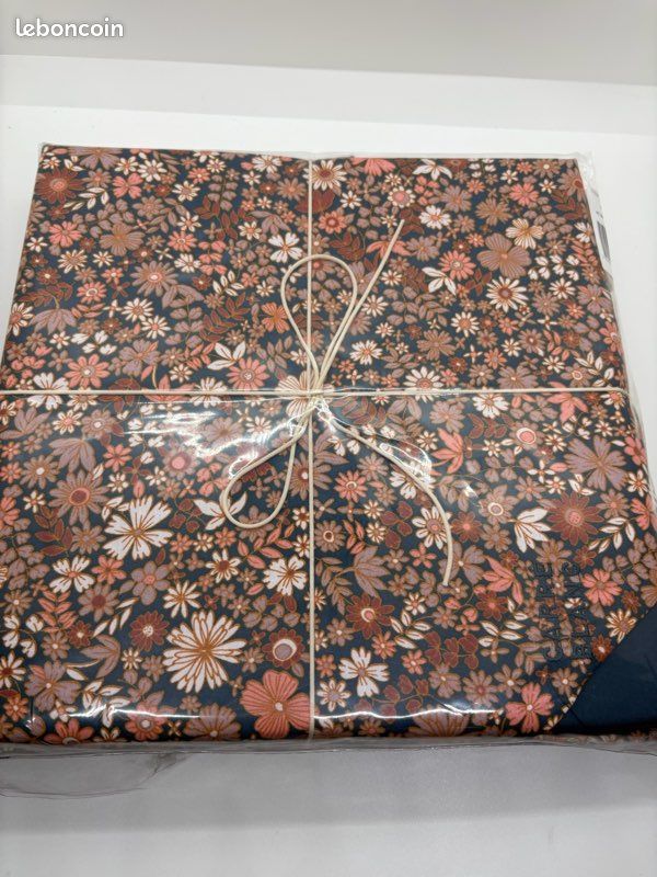 Housse de couette 140x200 percale de coton bleu prusse floral carré blanc (image 1)