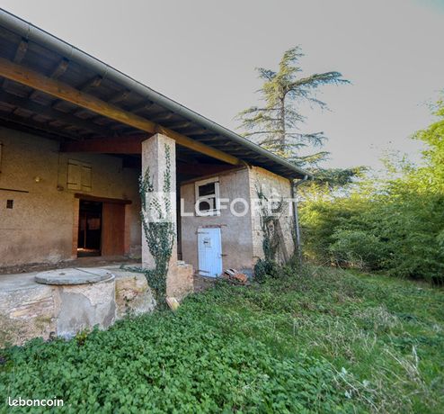 Grange 2 pièces 150 m²