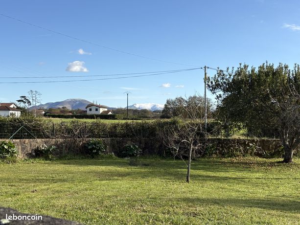 Vente | Terrain constructible | 930 m² | Jatxou