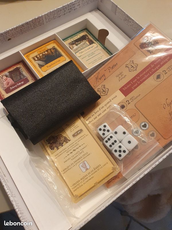 Jeu de société "Harry Potter Une année à Poudlard" (image 3)