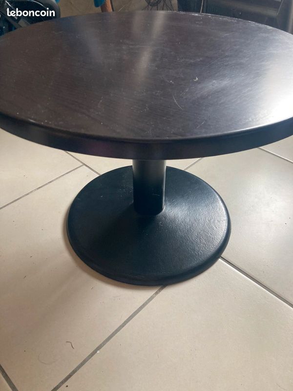 Petite table ronde (image 1)