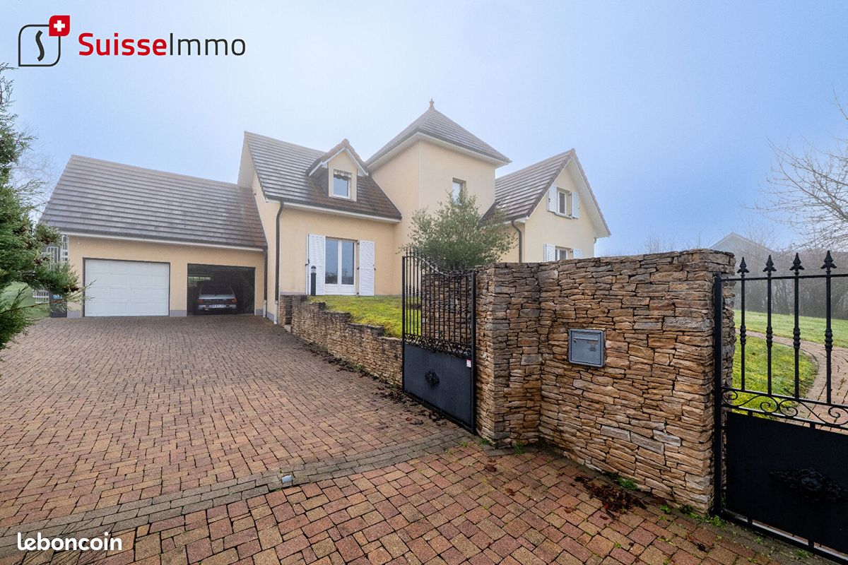 Maison 7 pièces 200 m² · à L'Isle-sur-le-Doubs · 200 m² · 360 000 €