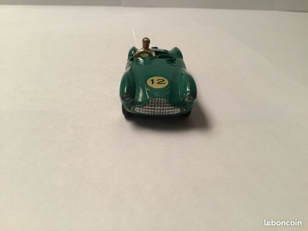 Dinky Toys GB Aston Martin DB3 Sports 110 Grise 1:43 Métal Angleterre 1960