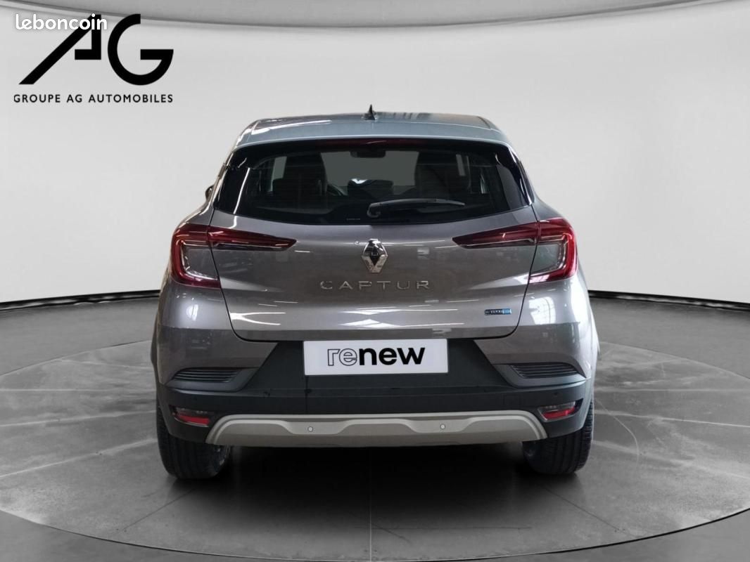 Renault Captur E-Tech 145 - 21 Business (image 5)
