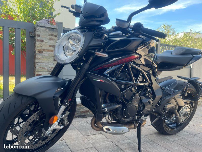 Magnifique MV Agusta Brutale Permis A2 (image 1)