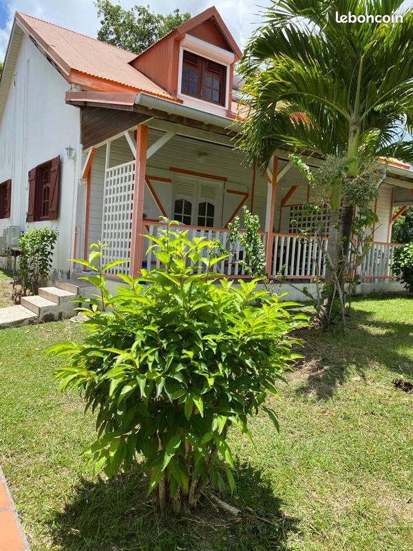 Maison 3 pièces 110 m² · à Grand-Bourg · 110 m² · 960 €/mois