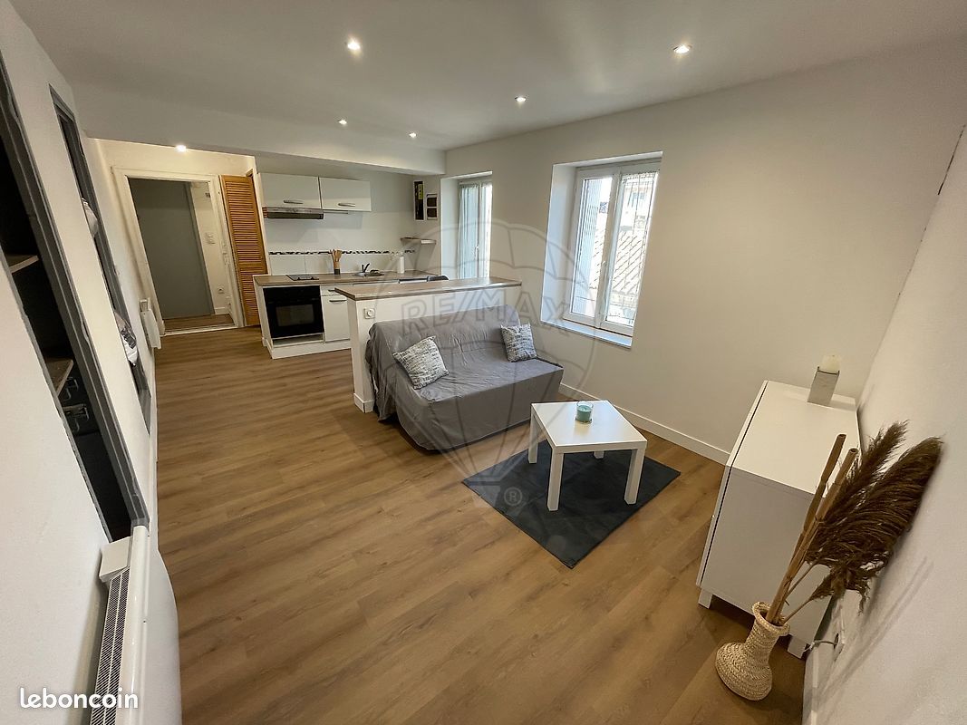 Appartement 1 pièce 24 m² · à Nîmes · 24 m² · 450 €/mois