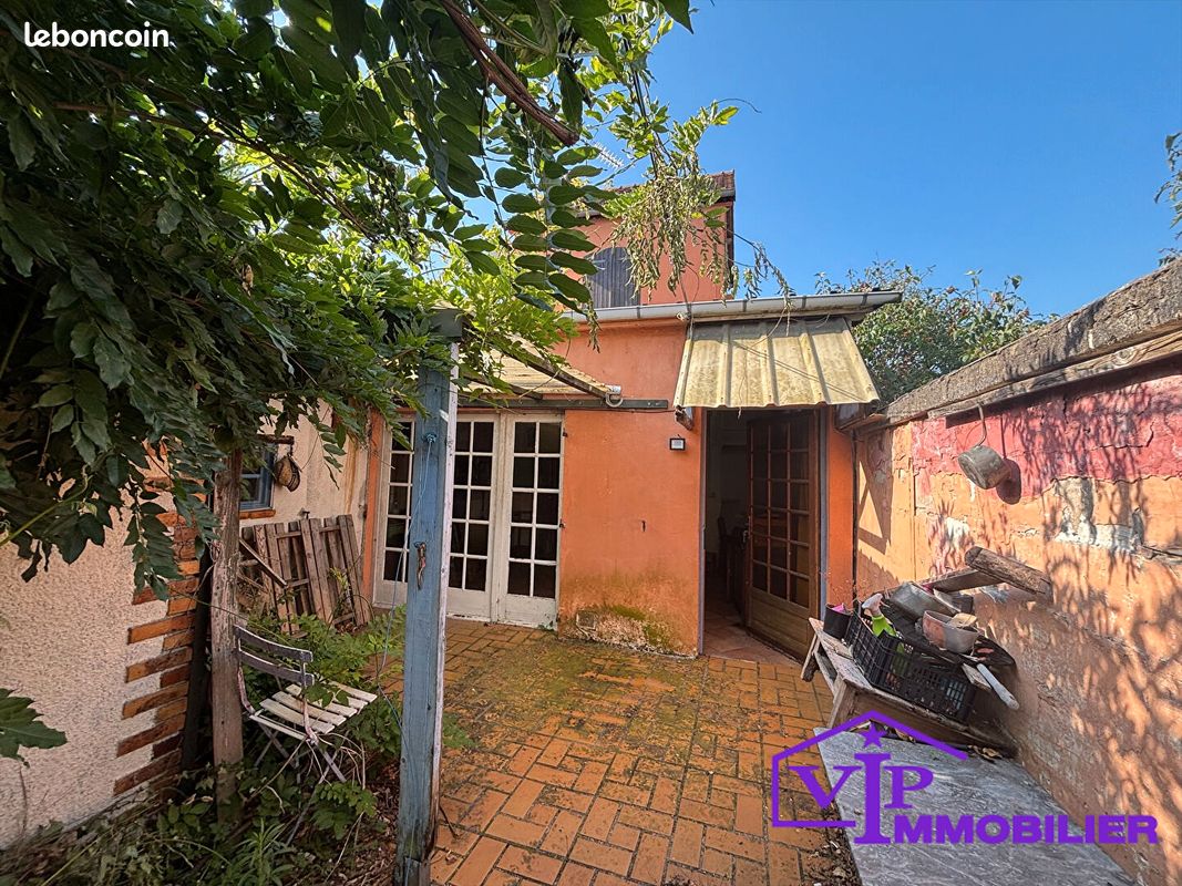 Maison 4 pièces 97 m² · à Saint-Étienne-du-Rouvray · 97 m² · 60 000 €