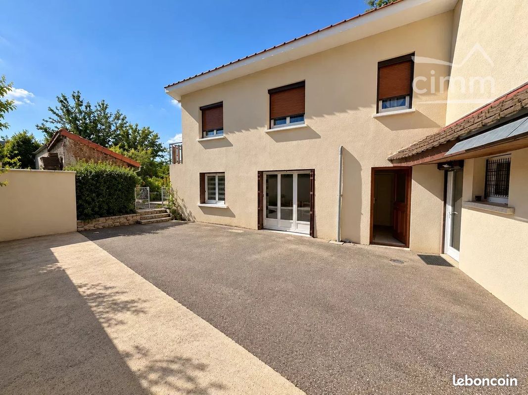 Maison 5 pièces 101 m² · à Saint-Étienne · 101 m² · 262 500 €