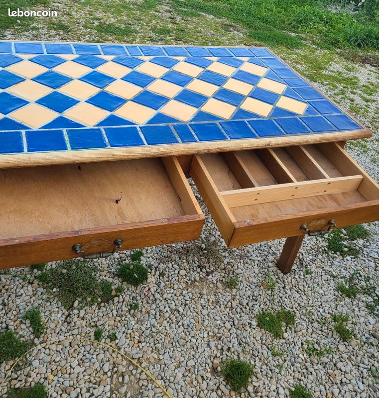 Table carrelée (image 5)