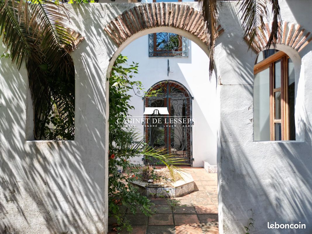 Maison 10 pièces 240 m² · à Bayonne · 240 m² · 845 000 €