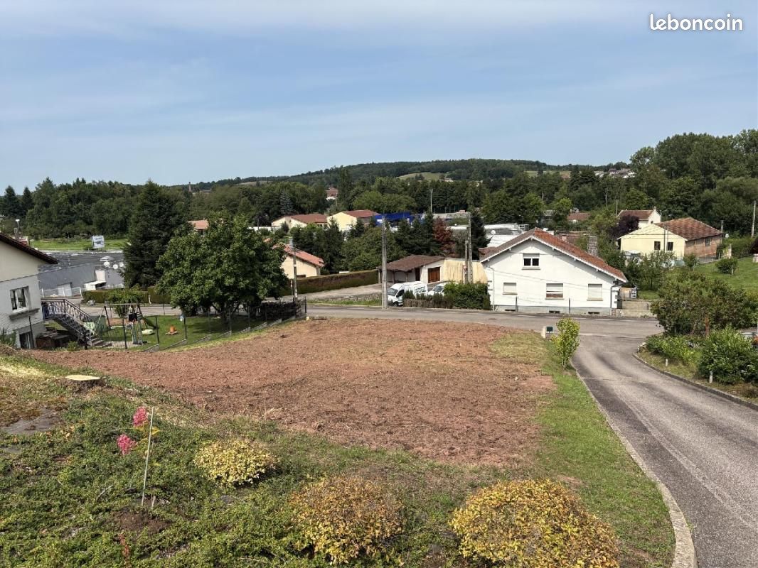 Terrain 834 m² Deneuvre · 22 000 €