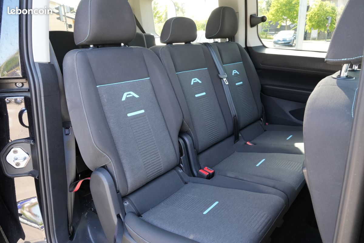 FORD Tourneo CONNECT III L2 2.0 ECOBLUE 122 DCT7 ACTIVE 7 PLACES (image 26)