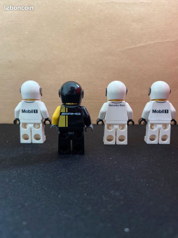 Lego écurie Mercedes + Pilote (image 2)