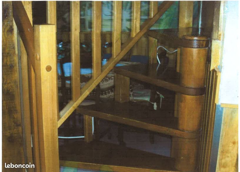 Magnifique 1/2 escalier tournant (image 1)