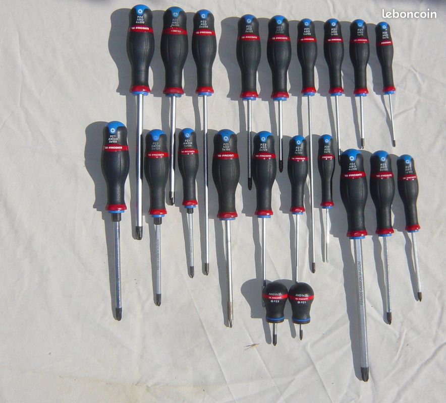 Recherche Tournevis Cruciforme Pozidriv Facom Série Protwist Bleu PZ-AND-ASD-AWD-AWDH-AWDH CK (image 1)