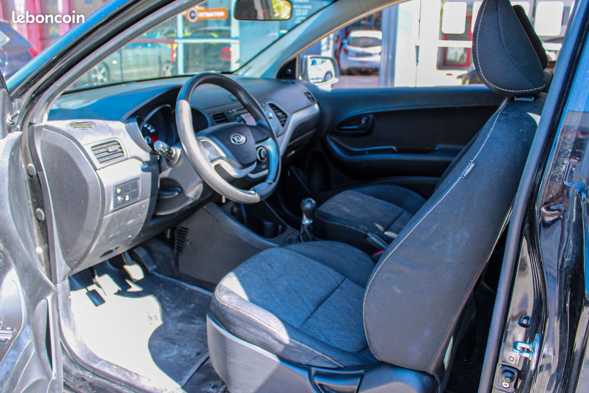 Kia picanto 1.0l 70ch style (image 21)