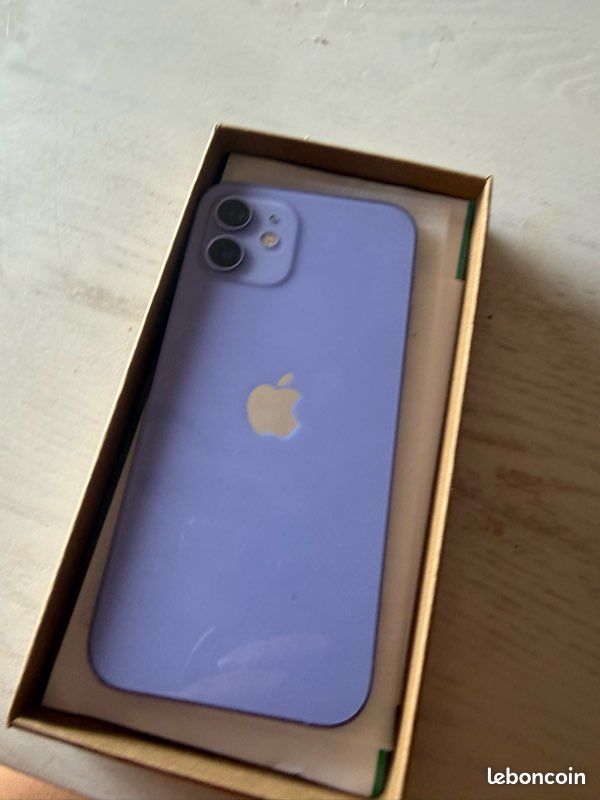 IPhone 12 (image 2)