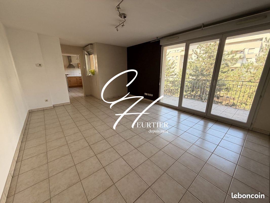 Appartement 3 pièces 66 m² · à Grenoble · 66 m² · 750 €