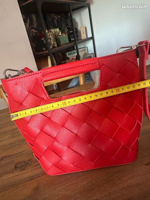 Sac à Main Femme Moda Bella Rouge - Petit Modèle 9" X 4.25" X 2.25" - Occasion Vintage