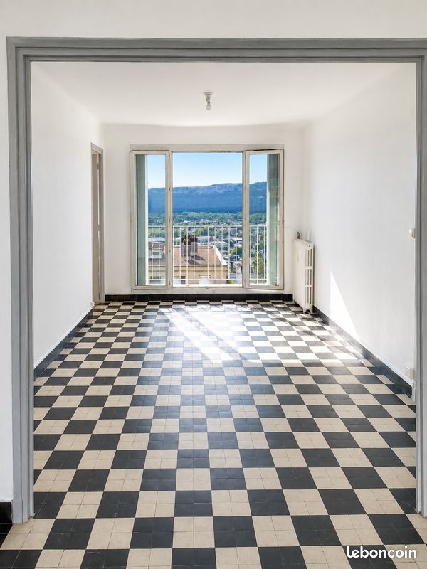 Appartement 4 pièces 63 m² · à Aubenas · 63 m² · 534 €/mois