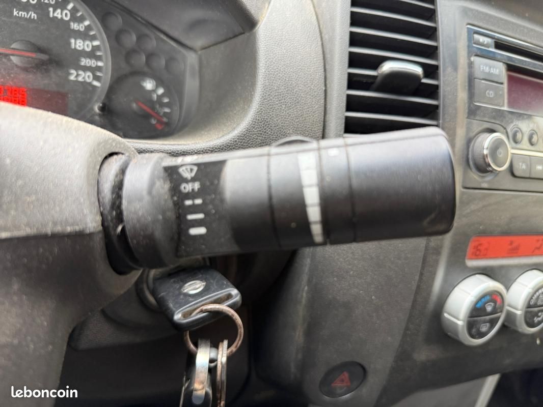 Nissan Navara TVA récupérable 15992 HT /TVA recupérable 15992HT/4 Pneus Neuf/ Attelage/ (image 26)