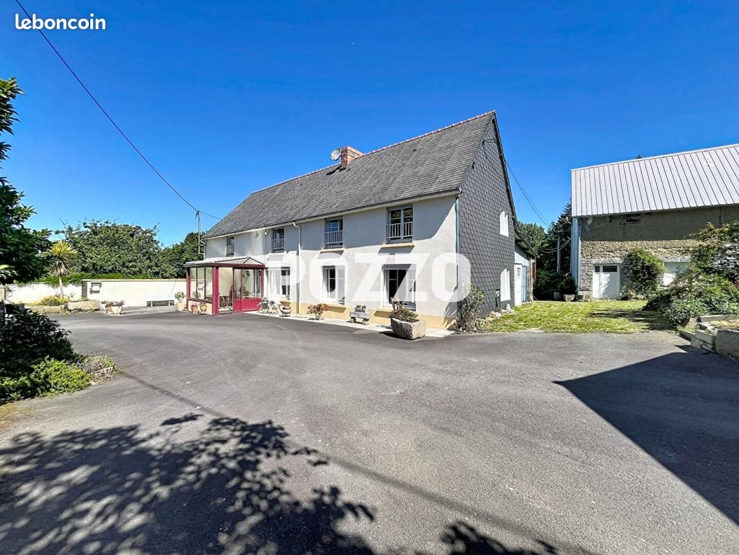 Maison 9 pièces 180 m² · à Bricqueville-sur-Mer · 180 m² · 277 000 €