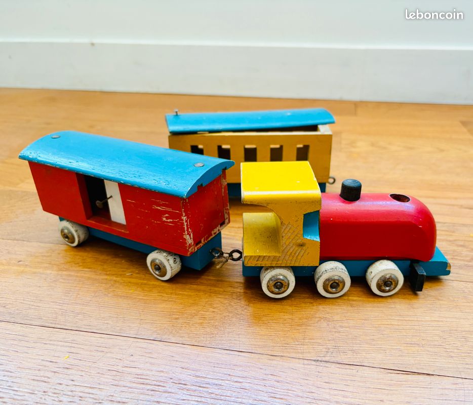 Train,locomotive et 2 wagons bois vintage 1960 (image 1)