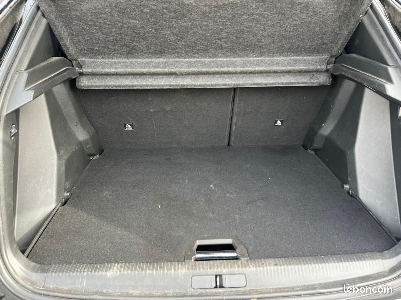 Peugeot 2008 e-2008 136ch Style (image 5)