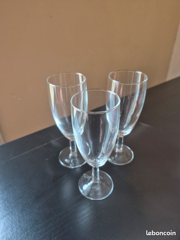 3 flutes (image 1)