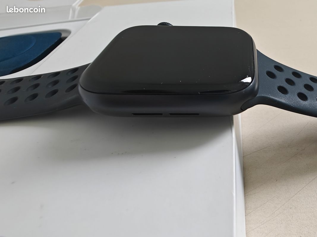 Series Harga Apple Watch Nike Apple Watch Series 44mm GPS Neuve