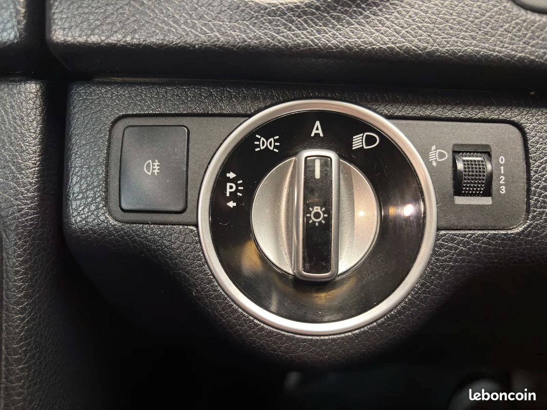 Mercedes-Benz CLASSE C C 180 CDI BlueEfficiency Classic / Embrayage 2024 + Entretiens complet (image 24)
