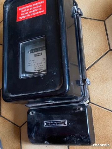 Collectionneur : ancien compteur électrique mécanique en triphasé (image 3)