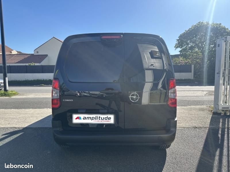 Opel Combo Cargo M Diesel 130ch automatique Pack Premium Connect (image 6)