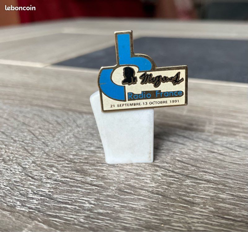 RARE PINS PIN'S .. CAMION TRUCK AMBULANCE SAMU SMUR EGF
