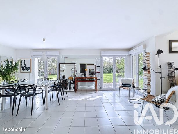 Maison familiale 8 pièces 217 m²