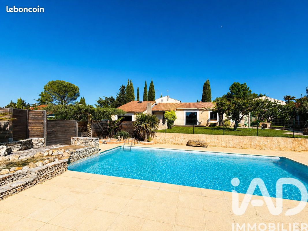 Maison 5 pièces 125 m² · à La Calmette · 125 m² · 441 000 €
