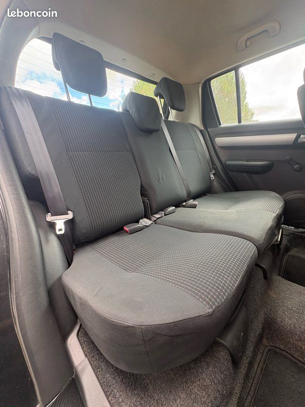Garantie 12 mois Suzuki Swift 1.3 DDIS 70ch / Climatisation / Bluetooth (image 3)