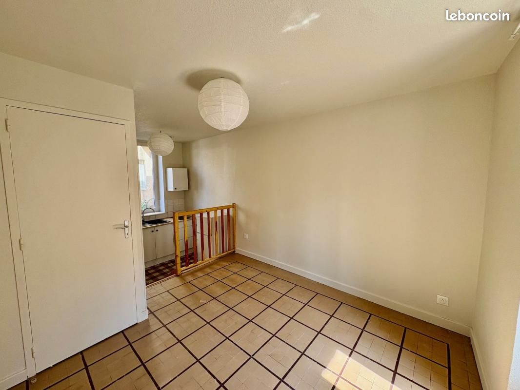 Appartement a louer roanne - 1 pièce(s) - 16 m2 - Surfyn