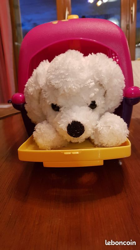 Jolie chien en peluche et sa boite de transport (image 2)