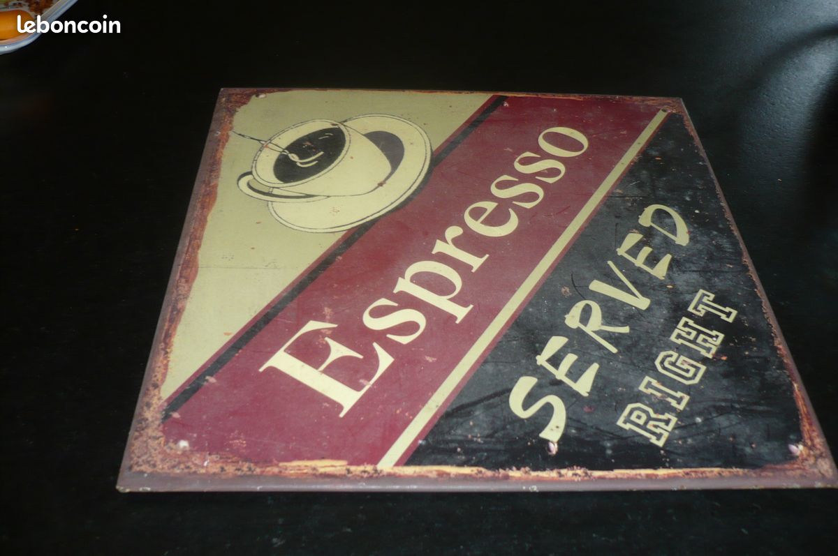 Plaque decoration (image 1)