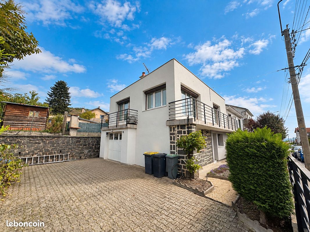 Maison 5 pièces 100 m² · à Clermont-Ferrand · 100 m² · 260 000 €