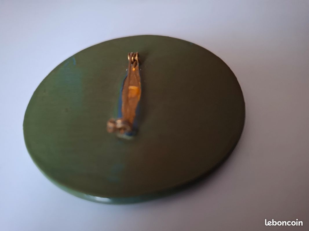 Broche ronde top vintage (image 6)
