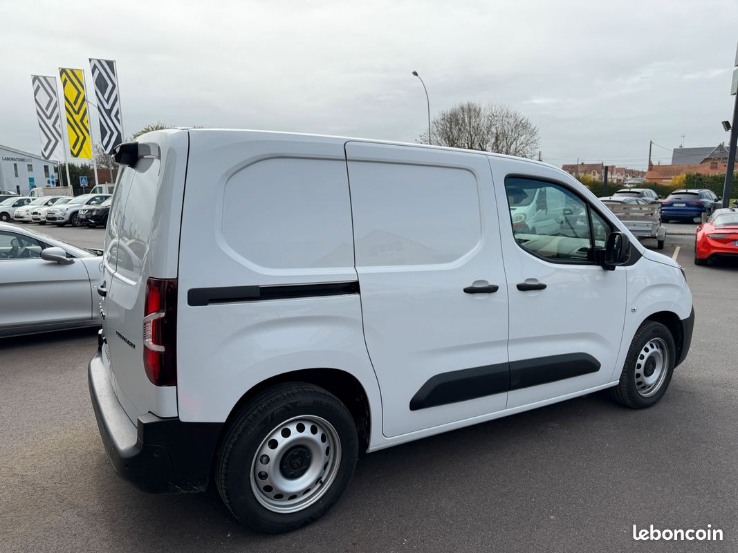 Peugeot partner iii 1.5 bluehdi 130 s&s standard 650kg premium 3pl (image 6)